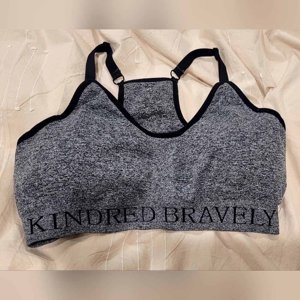 Kindred Bravely nursing sports bra
